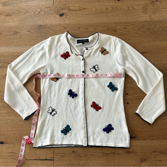 Beautiful Cream Sweater with Butterfly Accents - Picture 5 of 7